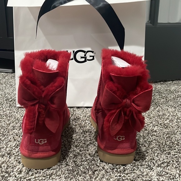 UGG Shoes - Authentic Brand New Classic Heritage Bow Uggs